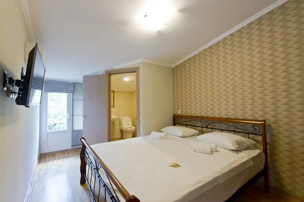 **** Hotel Home #21 Batumi Georgien