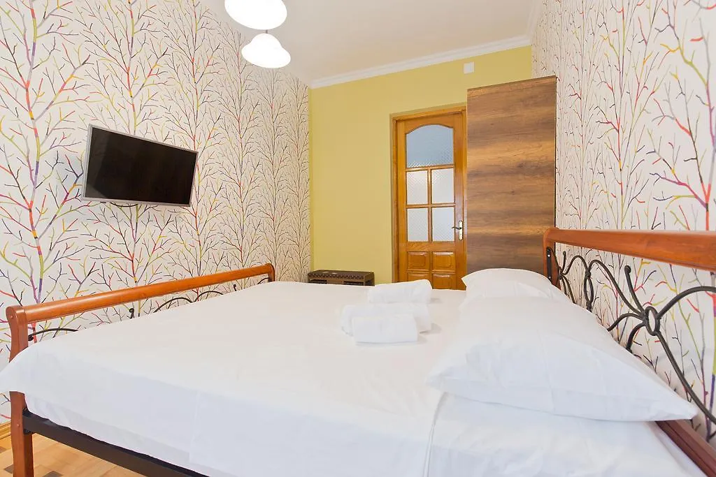 **** Hotel Home #21 Batumi Georgien